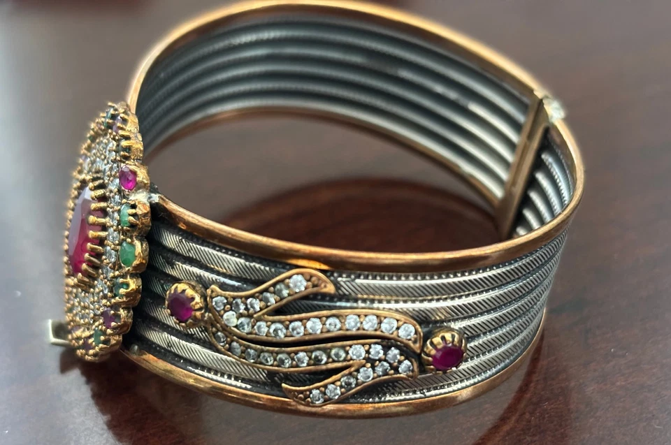 VINTAGE FAUX RUBIES DIAMONDS EMERALD COPPER ACCENT 325 8 Karat Turkish BRACELET - Image 2 of 4