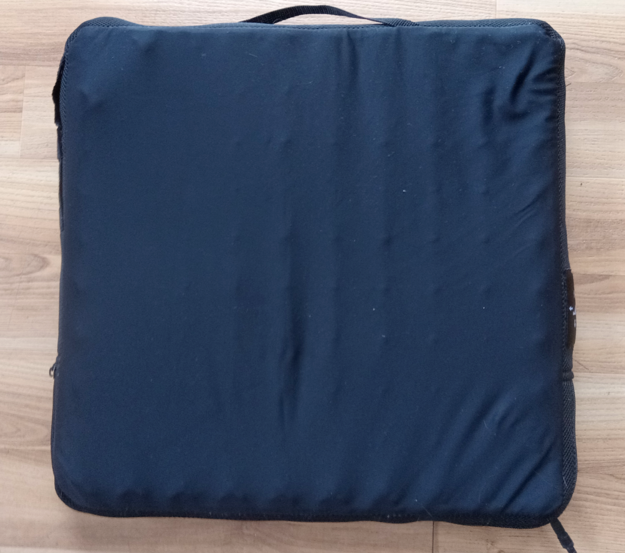 ROHO Wheelchair Low Profile Seat Cushion w/Bag and Pump Model