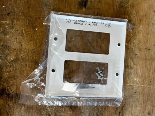 NEW Mulberry 86402 - 2 Gang GFI/Decora-White Painted Metal Wallplate - Picture 2 of 2