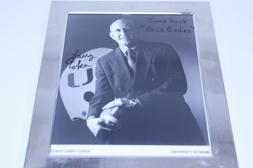 Vintage Larry Coker firmato autografo Brick Bodies Coach raro University Miami FL - Foto 8 di 12