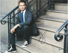 PATRICK J ADAMS SIGNED 11X14 PHOTO SUITS MIKE ROSS BECKETT BAS AUTOGRAPH AUTO C