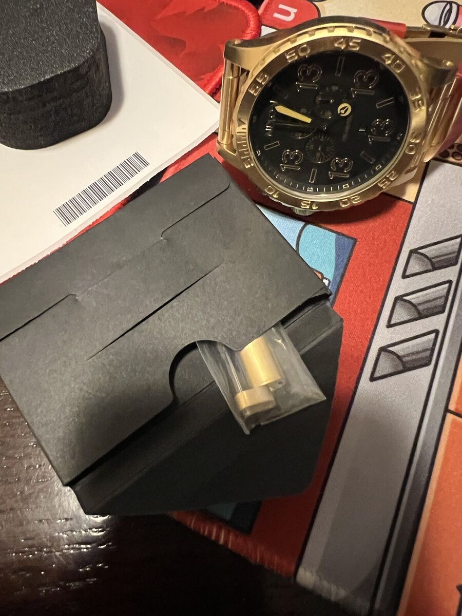 Nixon 51-30 chrono gold/black, FRIDAY 13th Limited Edition Nixon 51-30 chrono gold/black, FRIDAY 13th Limited Edition