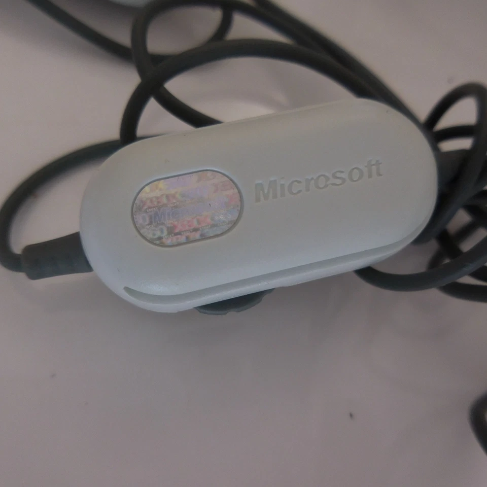 2 Helmets Auditeur Speaker Xbox 360 Microsoft Vintage Design - Image 2 of 4