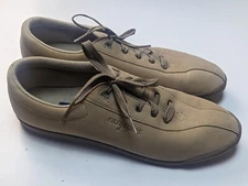 Easy Spirit  ESAPI Tan Leather Lace Up Sneaker Size 