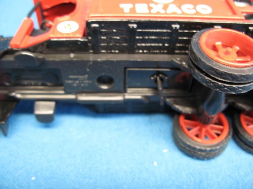 Ertl Texaco 1925 Kenworth Stake Bed Truck Die Cast Coin Bank Made in 1992 - Picture 9 of 10