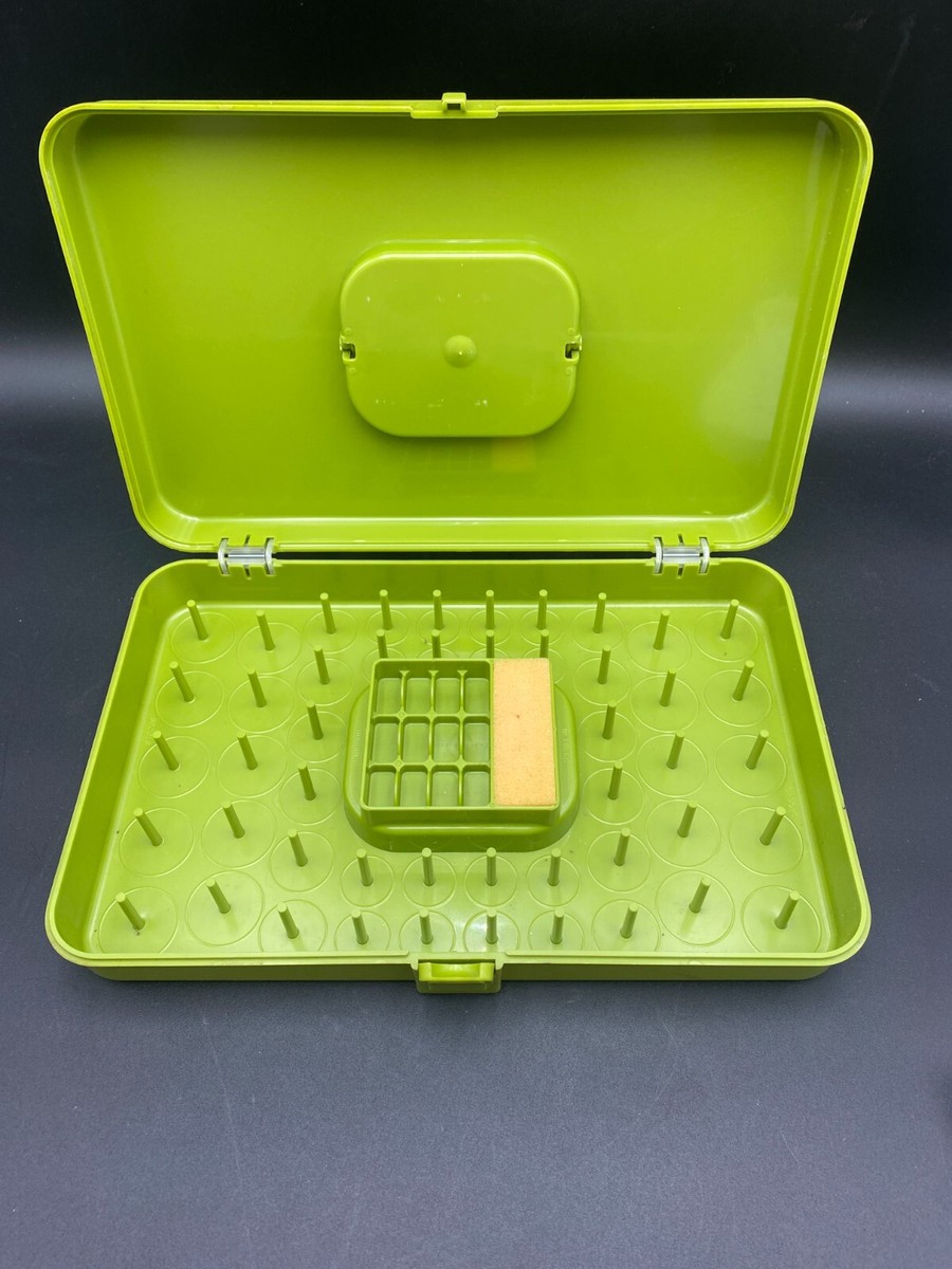 Vintage Sewing Thread Bobbin Box Case Wilson Wil-Hold Green Plastic 13