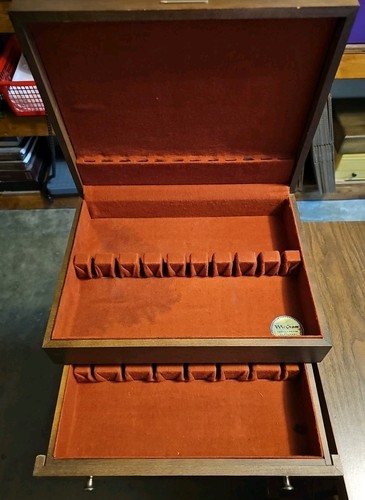 McGraw Tarnish-Proof Silverware Chest - Picture 1 of 3