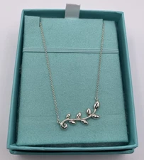 Tiffany & Co. Sterling Silver Paloma Picasso Olive Leaf Vine Necklace 17" w/Box