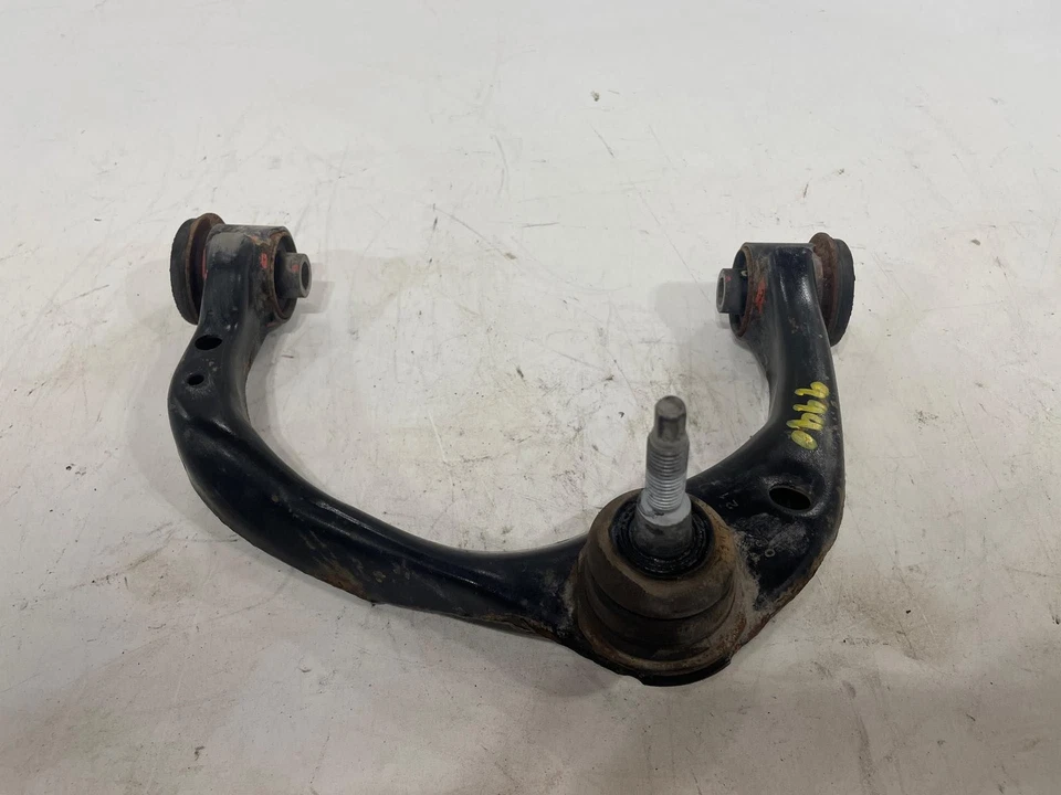 Brazo de control superior del lado del pasajero delantero derecho Ford Expedition 2018-2021 OEM Foto 3 de 4