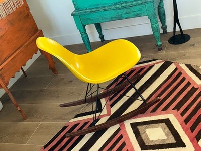 Modernica Fiberglass Armless Rocker, Minty! Eames-style, Awesome Style! Cool!
