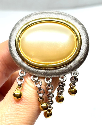 Vintage Monet Faux Pearl Cascade Brosche