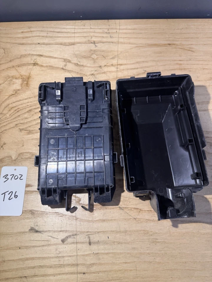 Nissan 370Z 2014 caja de fusibles IPDM 284B71EA3A fabricante original Foto 4 de 4