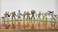 Britains Deetail Medieval Knights Saracen 1:32 Scale, 9 Figures
