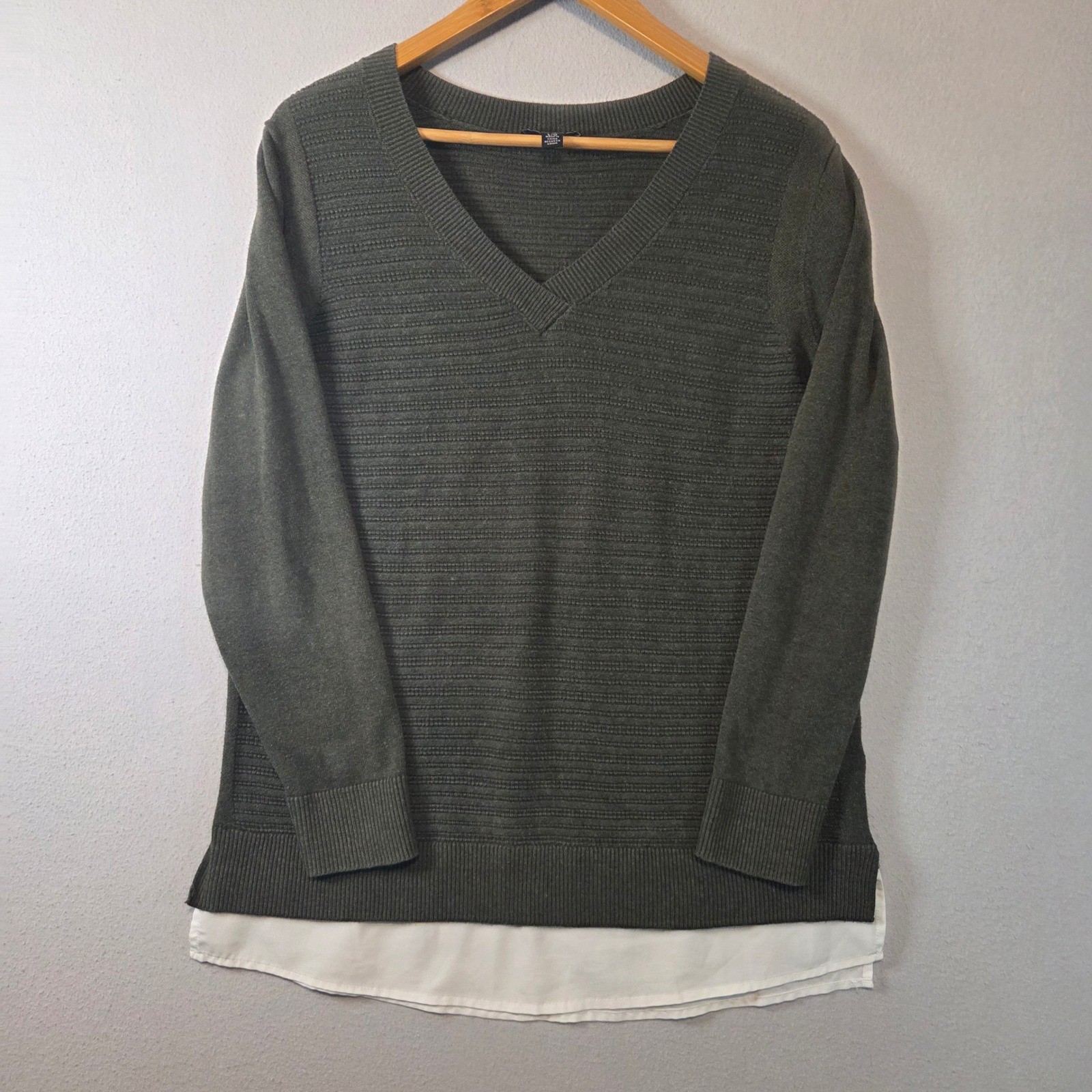 Hilary Radley Womens Olive Green V-Neck Textured Sweater Faux Layered Hem Large