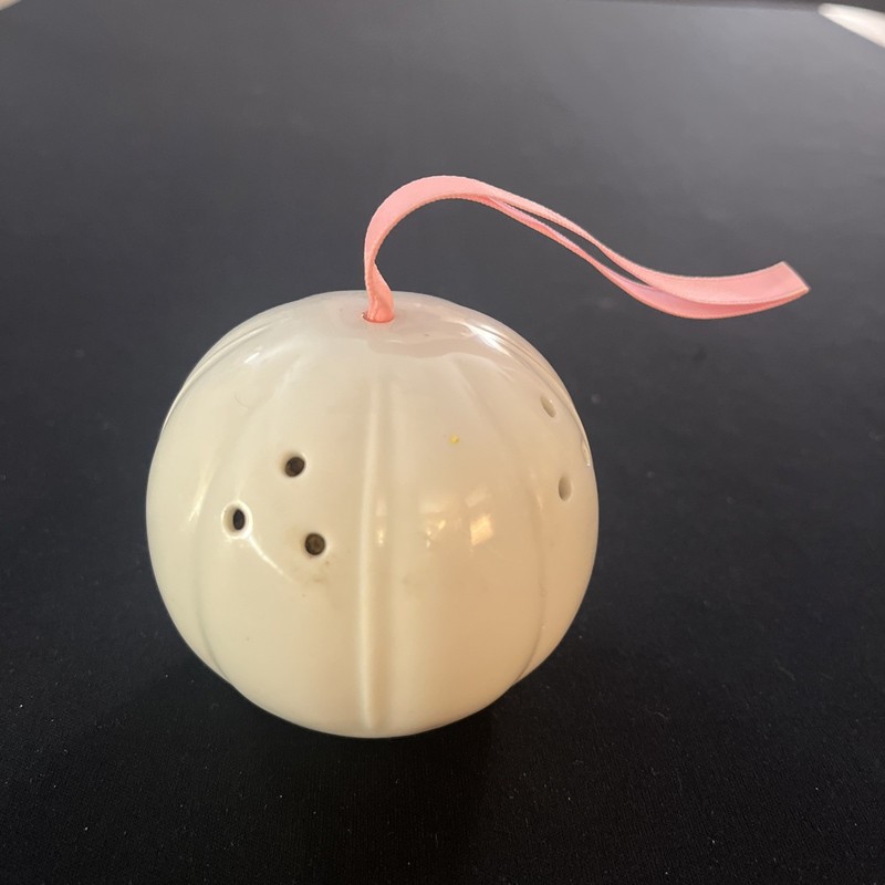 Vintage Porcelain Pomander Floral Potpourri Hanging Fragrance Ball Diffuser
