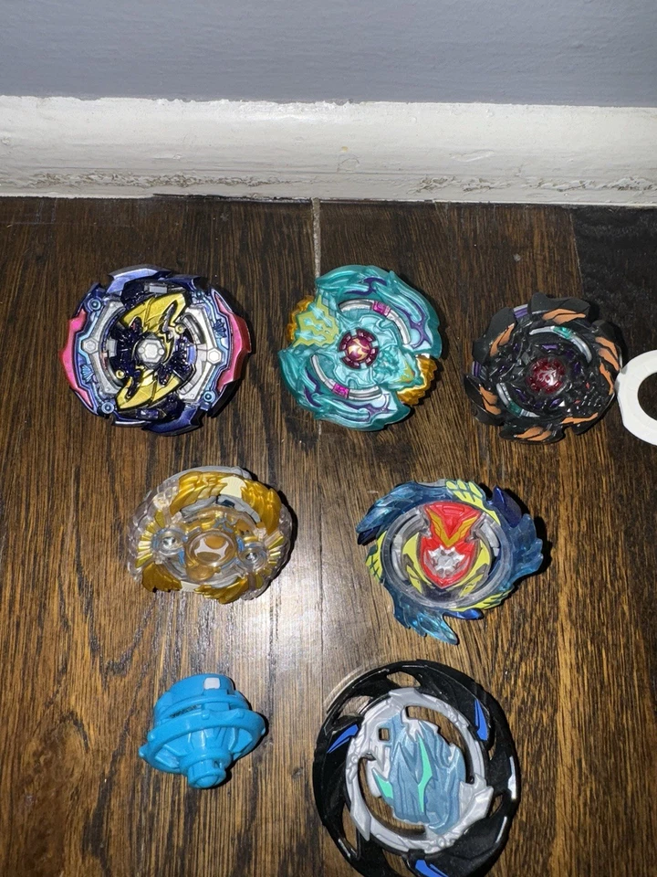 Hasbro Beyblade Burst Evolution Turbo - Lote de 5 com lançadores + mais - Lote #7 - Imagem 3 de 4
