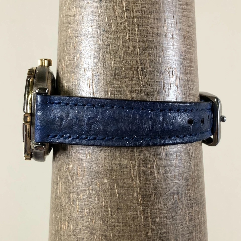 Eddie Bauer Mujer 53202 Vestido Fecha Cuero Azul Cuarzo Analógico 29mm Reloj 6" Foto 3 de 4