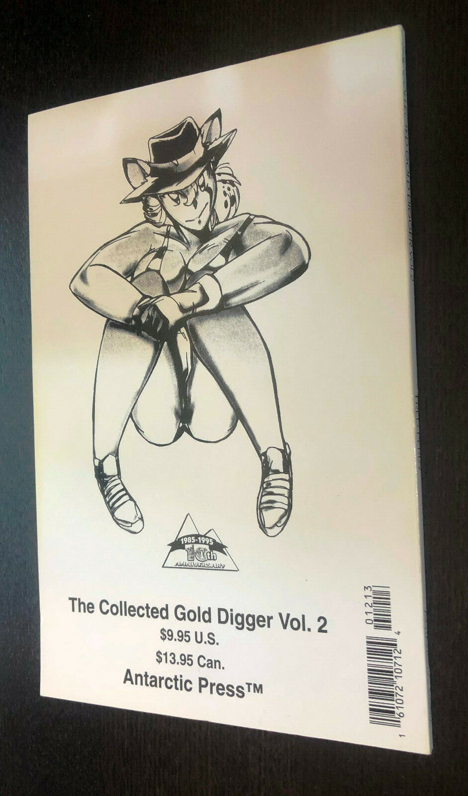 Comic book Gold Digger Vol 2 # 22 Fred Perry May 2001 Antarctic Press 08  box 12927