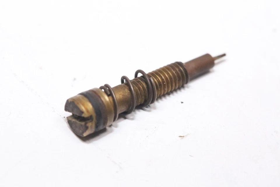 vis de richesse carburateur primaire TK Yamaha XT 550 5Y3 - Photo 1/1
