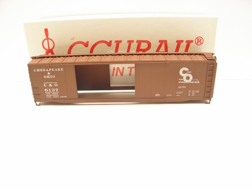 ACCURAIL - 50' D/DOOR ACERO BOXCAR - CHESAPEAKE & OHIO -C&O # 6137 - ESCALA HO - KIT | Zustand: New