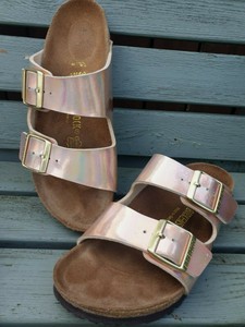 narrow size sandals