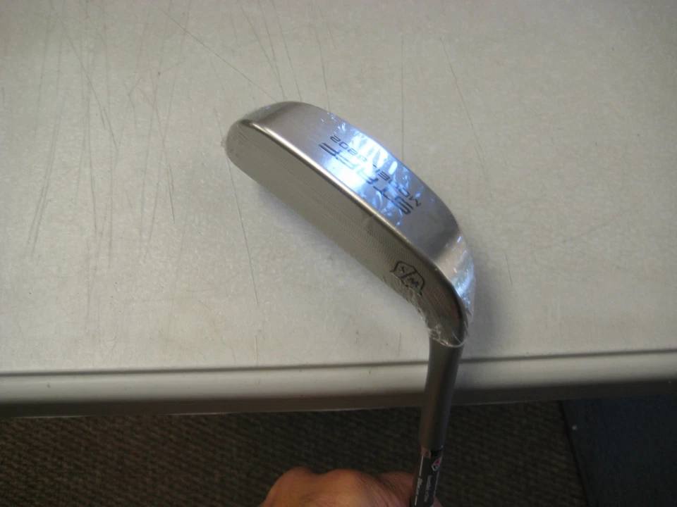 BRAND NEW Wilson Staff Model 8802  Blade   putter 35 inch LH - Image 2 of 4