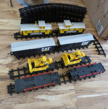 1992 Toy State Caterpillar Cat Motorized Train Boxcar Flatcar Caboose Track Read