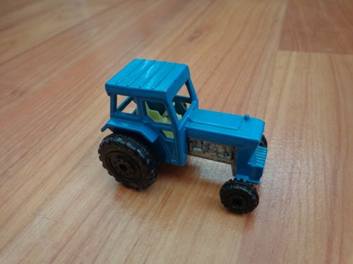 VINTAGE MATCHBOX LESNEY SUPERFAST NO.46 FORD TRACTOR NEAR MINT - Picture 2 of 2