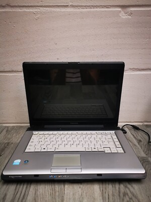 Toshiba Equium A200-1V0 Laptop - Schwarz (PSAF5E-002005KS) 3147 **DEFEKT**