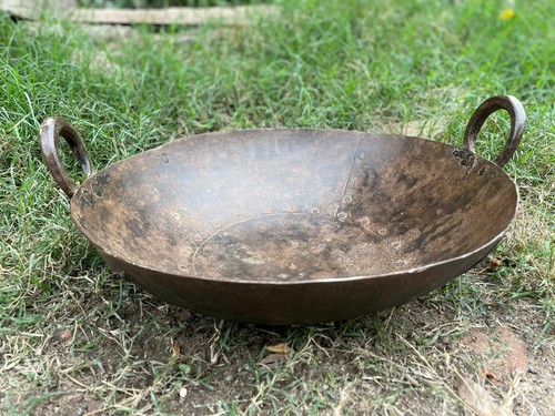 OLD ANTIQUE  HANDMADE RUSTIC IRON WOK KADAI / DEEP FRYING PAN, KITCHENWARE