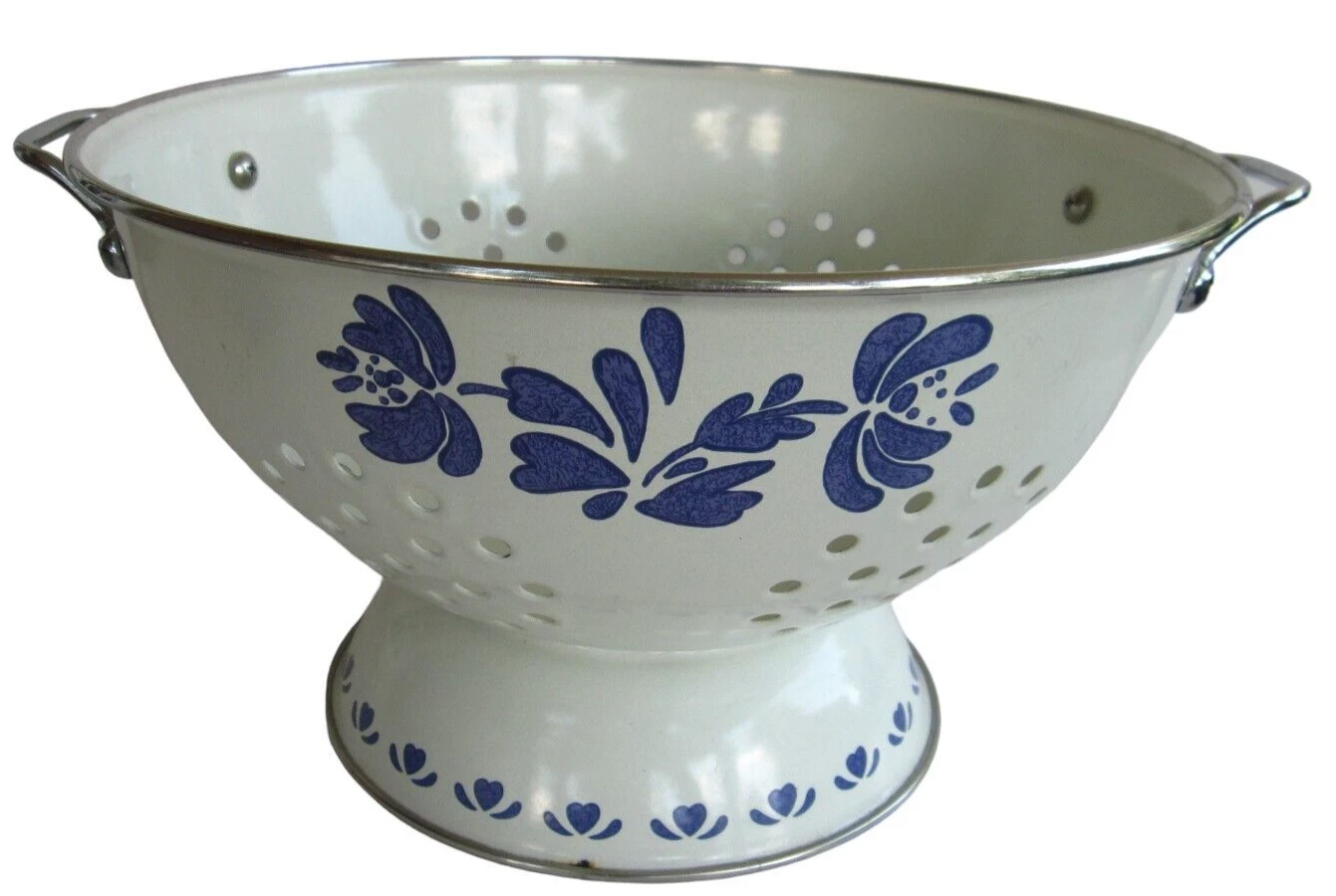 Vintage 90s Pfaltzgraff Yorktowne Colander Strainer Large Enamel Blue Floral USA