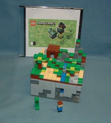 MINECRAFT, MICRO WORLD SET 21102 - LEGO - 2012 - USED