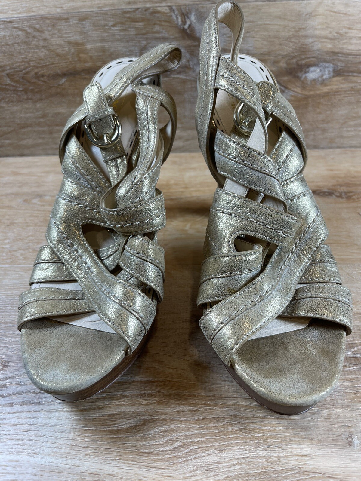Authenticated Coach Brynne Gold Metallic Strappy Leather Sandal Heels Size 10