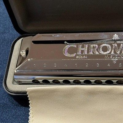 Suzuki SCX-64 Chromatic Harmonica 16 Holes Near Mint Collectible