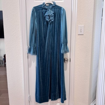 VTG Donna Richard Gilligan O Malley Blue Velour Robe Lace Victorian Gown