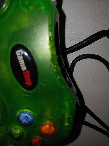 2 GameStop 3rd Party Xbox Controllers Plus 1 Xtra. - Picture 3 of 6