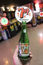 SCARCE 1930s 7UP SODA POP BOTTLE HOLDER DEALER DISPLAY PAINTED METAL SIGN PEPSI