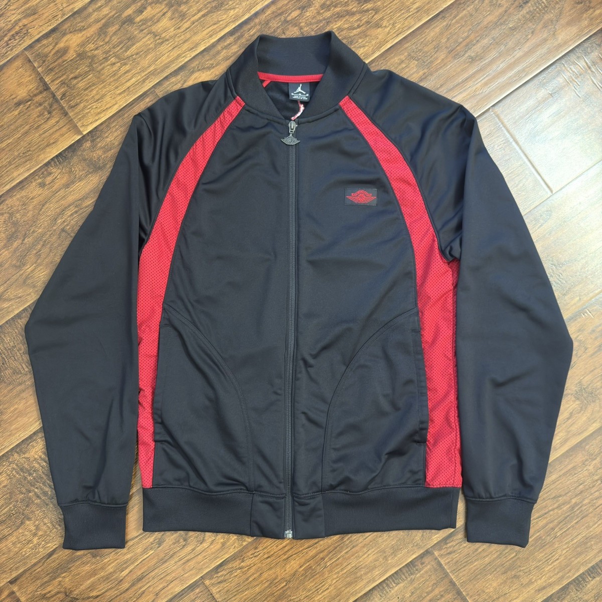 Nike Air Jordan 1 Retro 85 Wings Black Red Track Jacket Warm Up