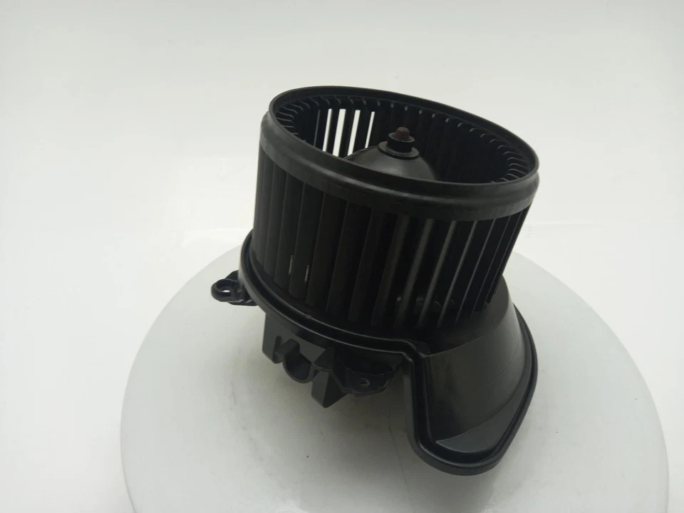 VAUXHALL CORSA A/C Heater Blower Motor Fan 2006-2015    - Image 2 of 4