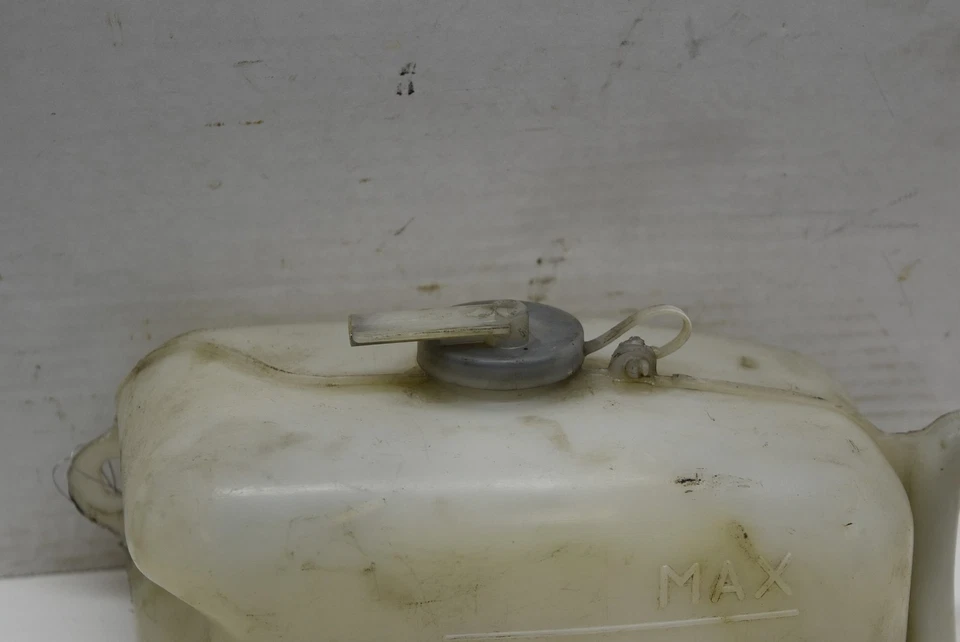 1996 2002 Isuzu Trooper Coolant Reservoir Tank Bottle 96 97 98 99 01 02 1997  - Image 3 of 4