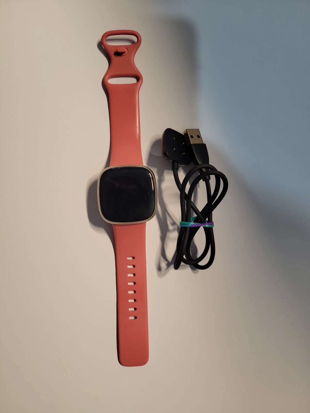 Fitbit Versa 3 GPS Smart Watch w/ Heart Rate Monitor FB511 - Soft Gold
