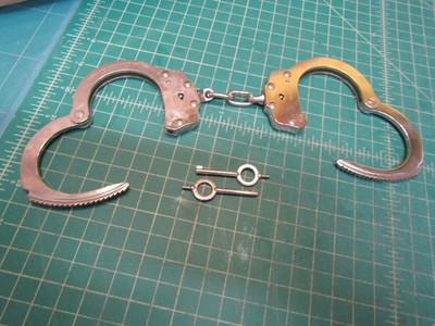1 set - Peerless Model 700C Standard Nickel Handcuff  Cuffs  New out of Box