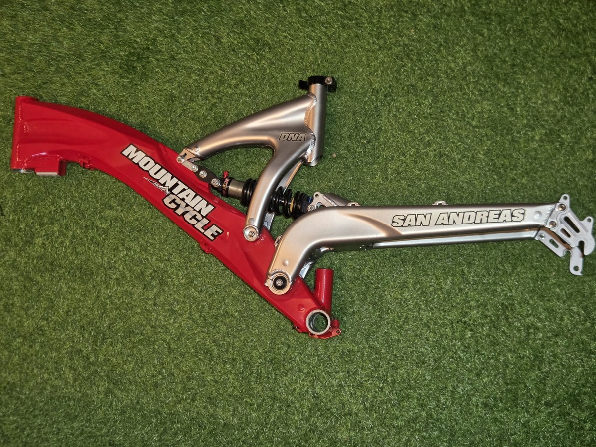 NOS Rare Vintage Mountain Cycle DNA San Andreas Frameset + Manitou