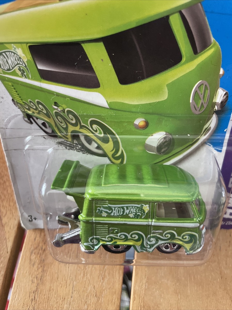 hotwheels クールコンビ kool kombi ToyFair 2013 First Look(s): Hot Wheels 2013 Toy Fair and white recolored