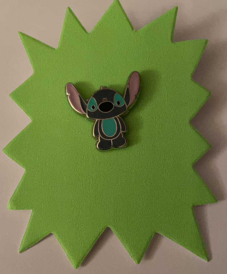 Disney Pin. Baby Stitch Standing Up. Lilo and Stitch. Hawaii. Surfing. Aloha.