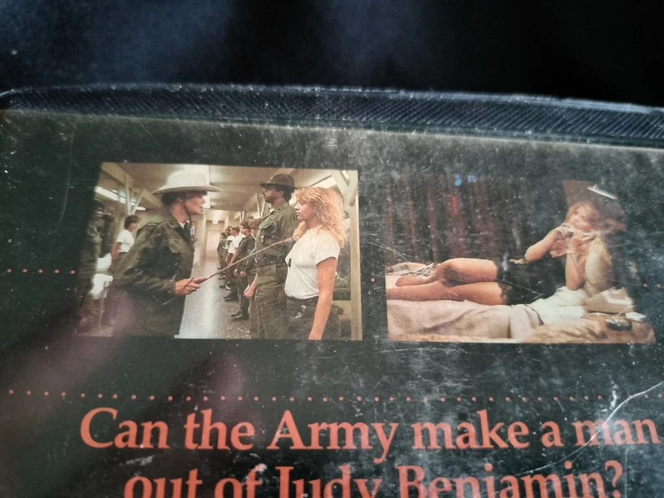 *Private Benjamin* Big Box ORIGINAL RENTAL PLASTIC CLAM SHELL VHS 1980 RARE OOP - Image 4 of 4