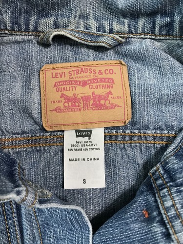 Levi Strauss Women's Size Small Retro Vintage Look Jean Jacket California Patch - Picture 4 of 10