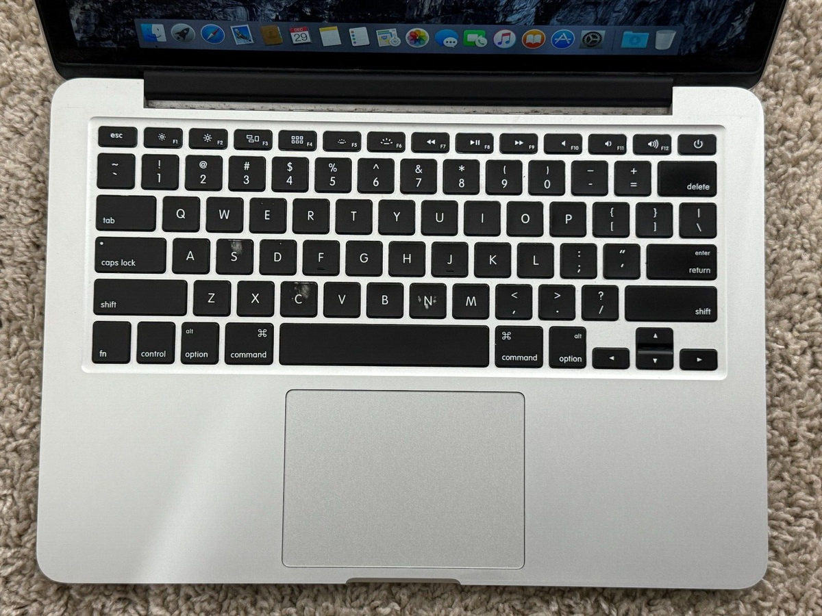Apple -MacBook Pro 13” Retina (A1502) 2015- Intel I5, 256GB SSD