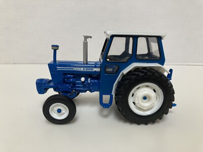 Ford 7600 Tractor Britains-Ertl Blue Farm Tractor Diecast