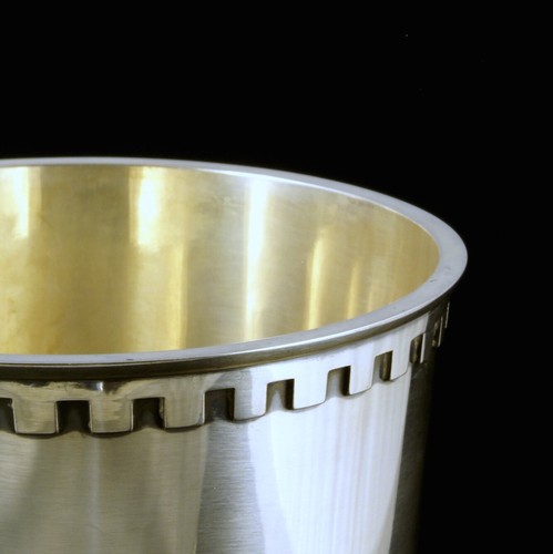 Georg Jensen. Large Sterling Silver Vase - Bernadotte #1218 - Picture 2 of 3